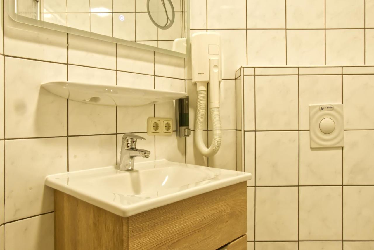 Garnihotel Zur Linde - Bayerischer Wald - Aktivcard Mit 154 Kostenfreien Leistungen - Kostenloser Parkplatz Lohberg Exterior foto